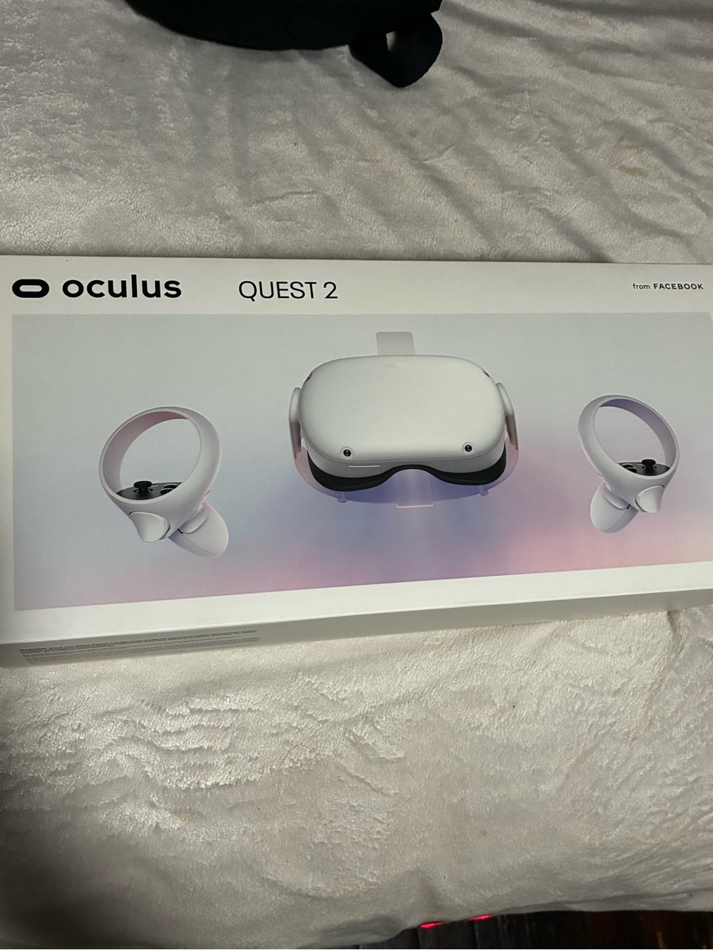 Oculus Quest 2 VR Headset with White Controllers